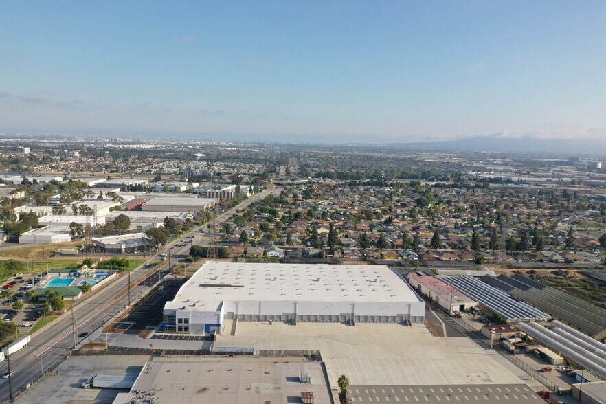 16627 Avalon Blvd, Carson, CA for rent - Building Photo - Image 3 of 11