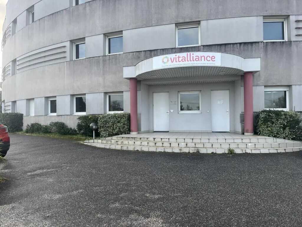Vente Bureaux 85 m² à 205 m² - Photo 1