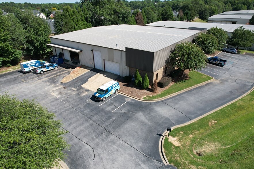 270 Feaster Rd, Greenville, SC for sale - Building Photo - Image 1 of 5