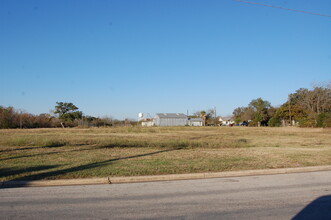 108 Reynolds St, Lockhart, TX for sale Primary Photo- Image 1 of 1