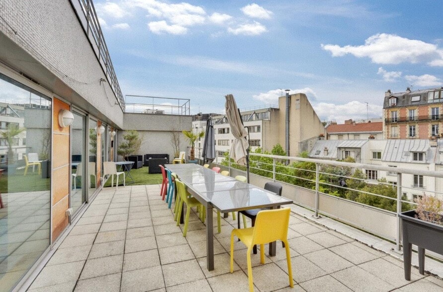 Office in Boulogne-Billancourt to rent - Building Photo - Image 2 of 8