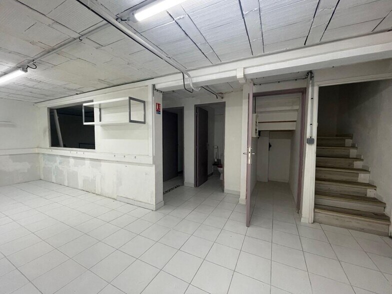 Retail in Saint-Jean for sale - Building Photo - Image 3 of 9