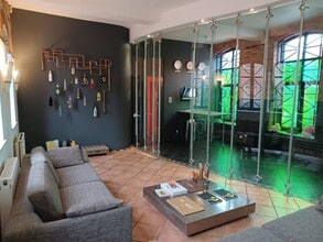 22 Russell St, Windsor to rent Interior Photo- Image 1 of 2