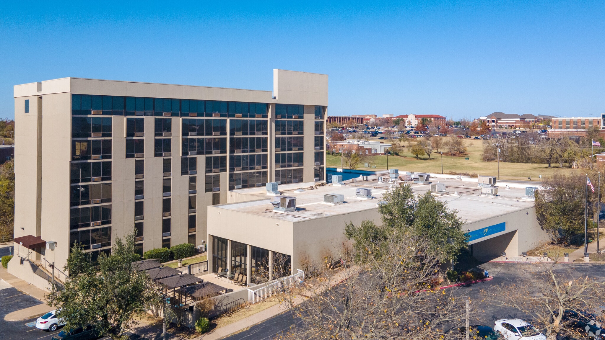 930 E 2nd St, Edmond 73034 Campus Adjacent Student Housing, Oklahoma