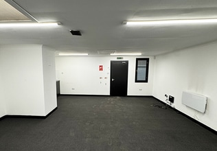 1-21 Old Mill Park, Kirkintilloch to rent Interior Photo- Image 1 of 4