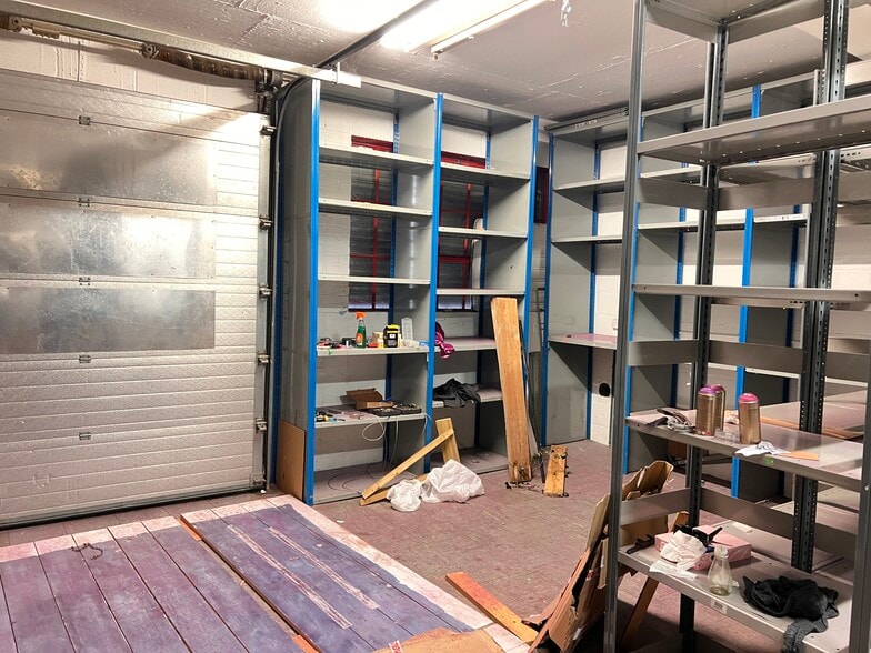 149 Roman Way, London to rent - Building Photo - Image 3 of 5