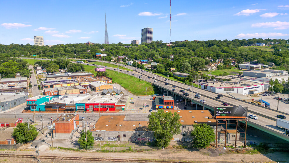 2826 Southwest Blvd, Kansas City, MO for sale - Building Photo - Image 2 of 24