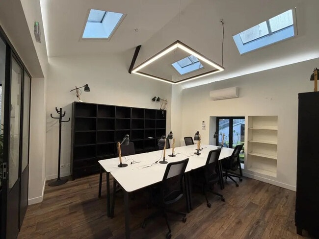 Location Bureaux 21 m² à 63 m²