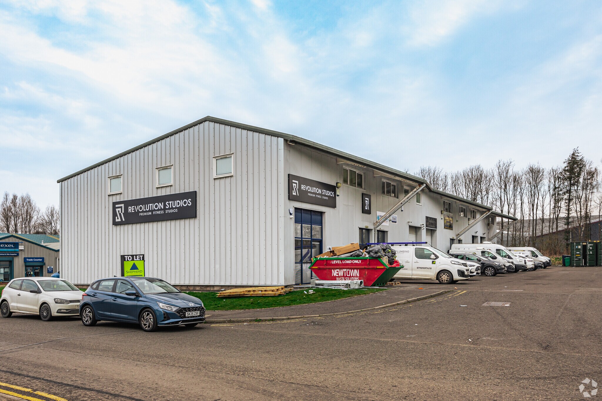 15 Borrowmeadow Rd, Stirling for sale Primary Photo- Image 1 of 1