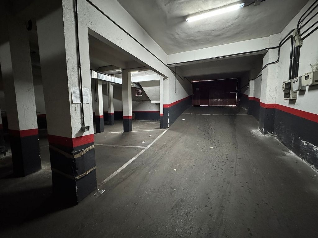 Alcobendas, MAD 28100 - Unit Puerta 01, Esc. 1 - - Interior Photo - Image 1 of 7