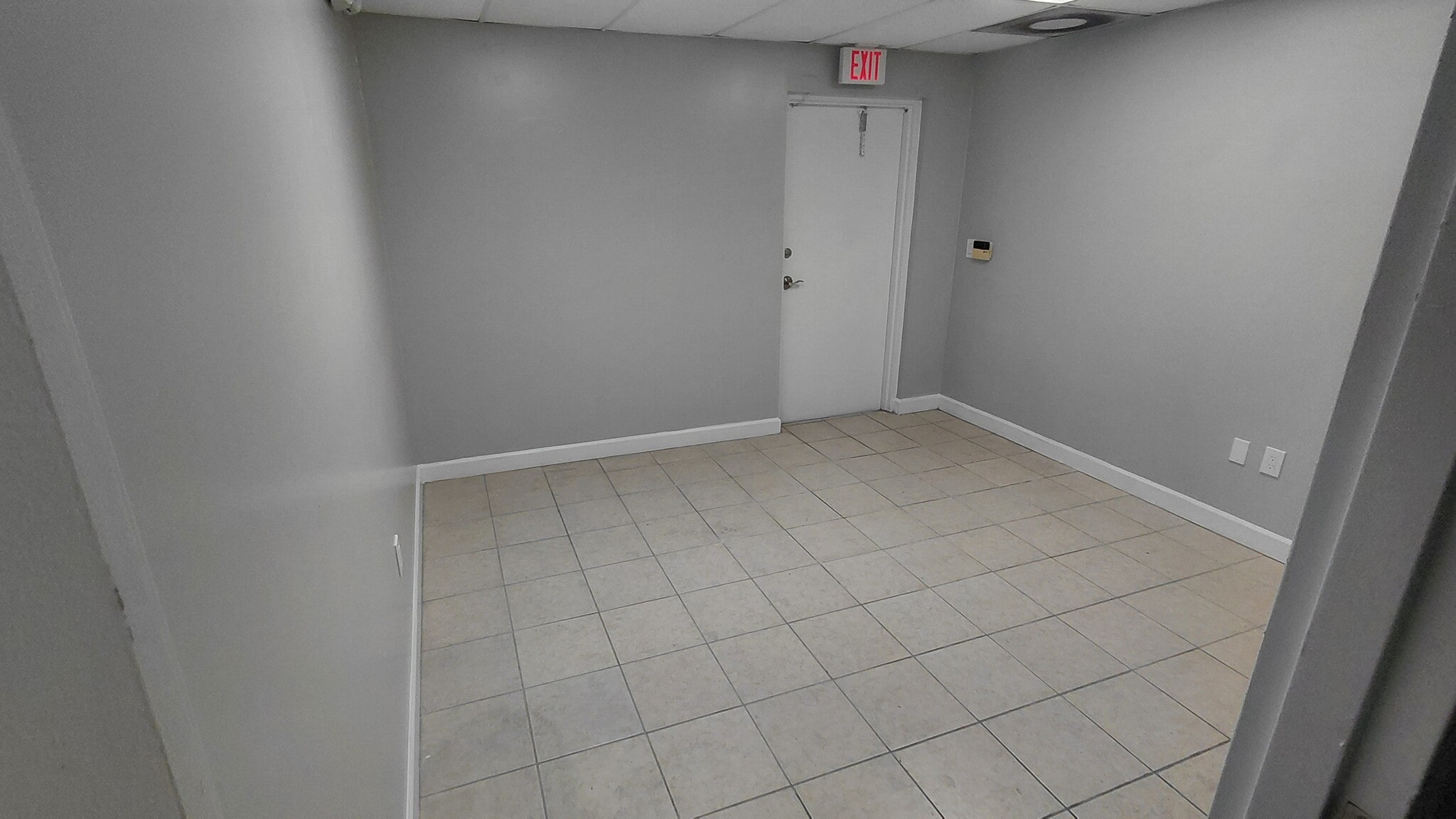 21113 Johnson St, Pembroke Pines, FL to rent Interior Photo- Image 1 of 8