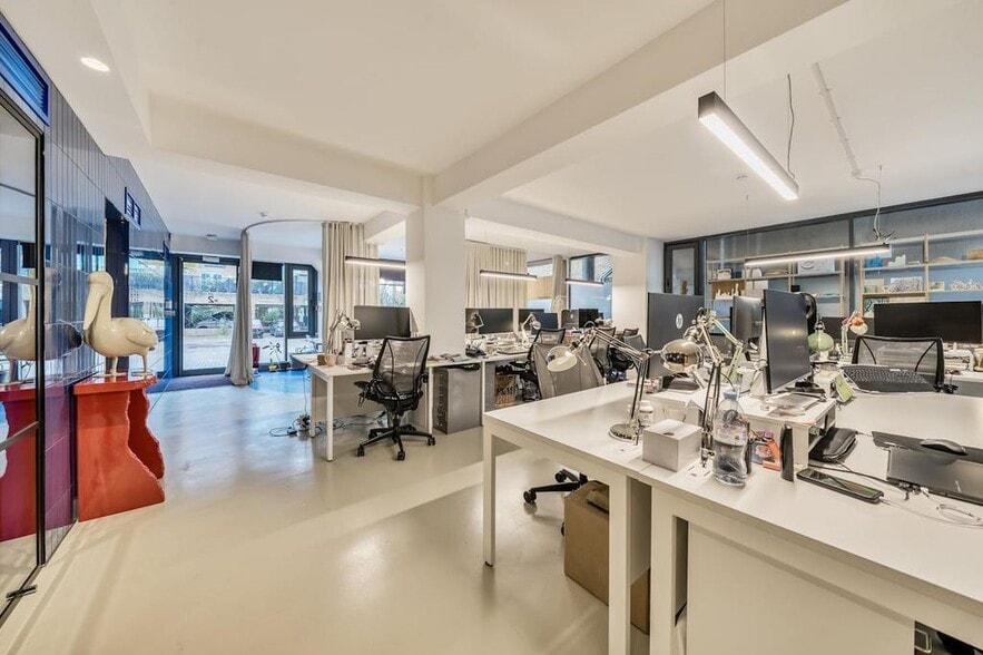 2 Baltic Pl, London to rent - Building Photo - Image 3 of 40