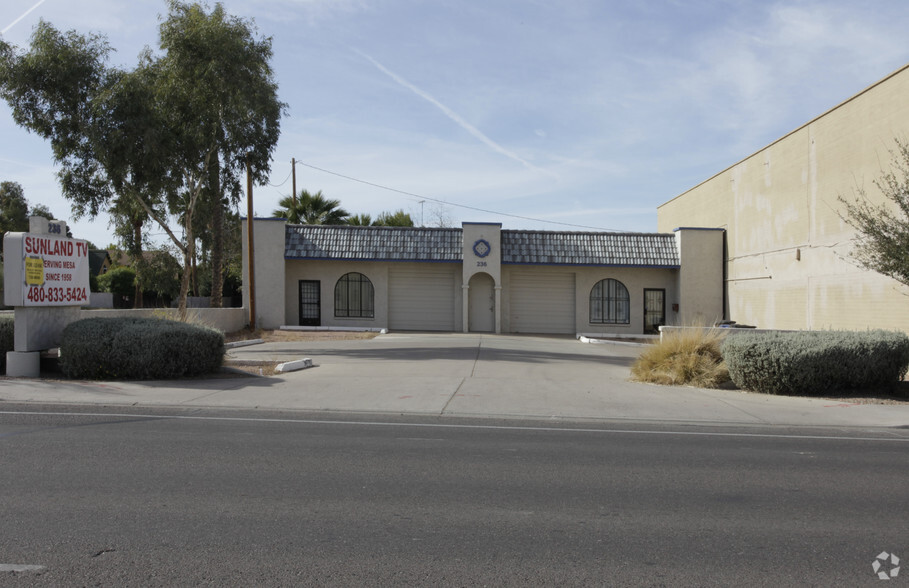 236 N Country Club Dr, Mesa, AZ for sale - Building Photo - Image 1 of 1