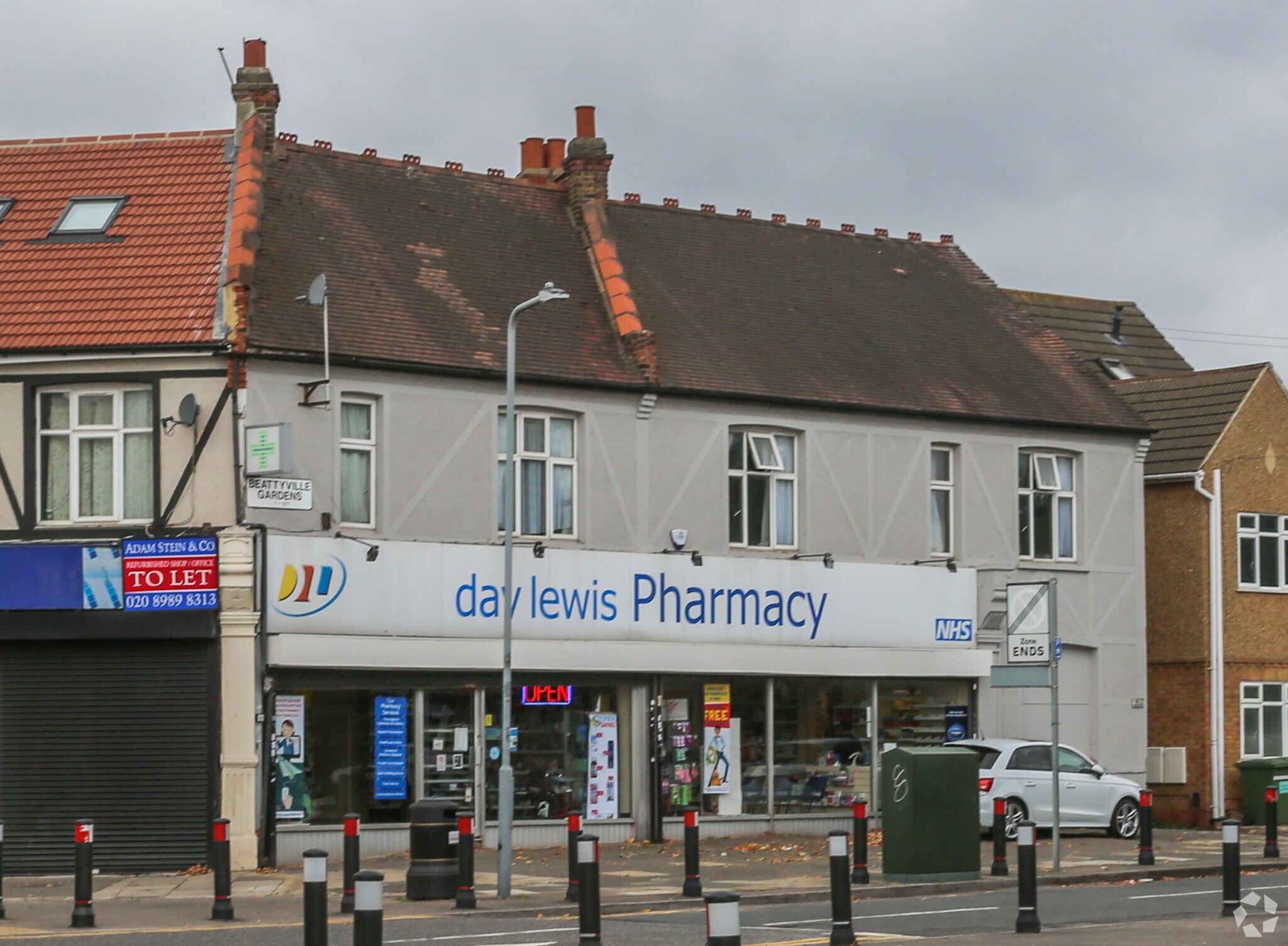 1-3 Beattyville Gdns, Ilford for sale Primary Photo- Image 1 of 1