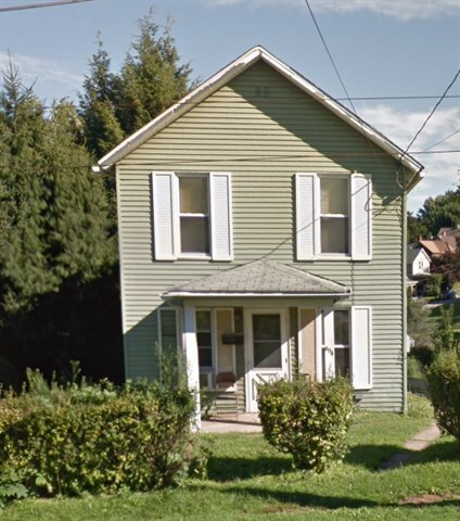 304 Plummer St, Oil City, PA for sale - Primary Photo - Image 1 of 1