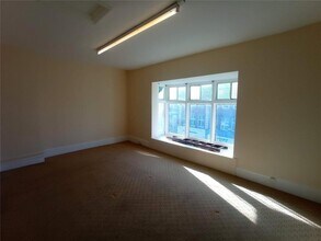 160 High St, Southend On Sea to rent Interior Photo- Image 2 of 8