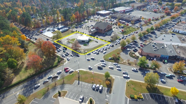 More details for 700 E Arlington Blvd, Greenville, NC - Retail for Sale