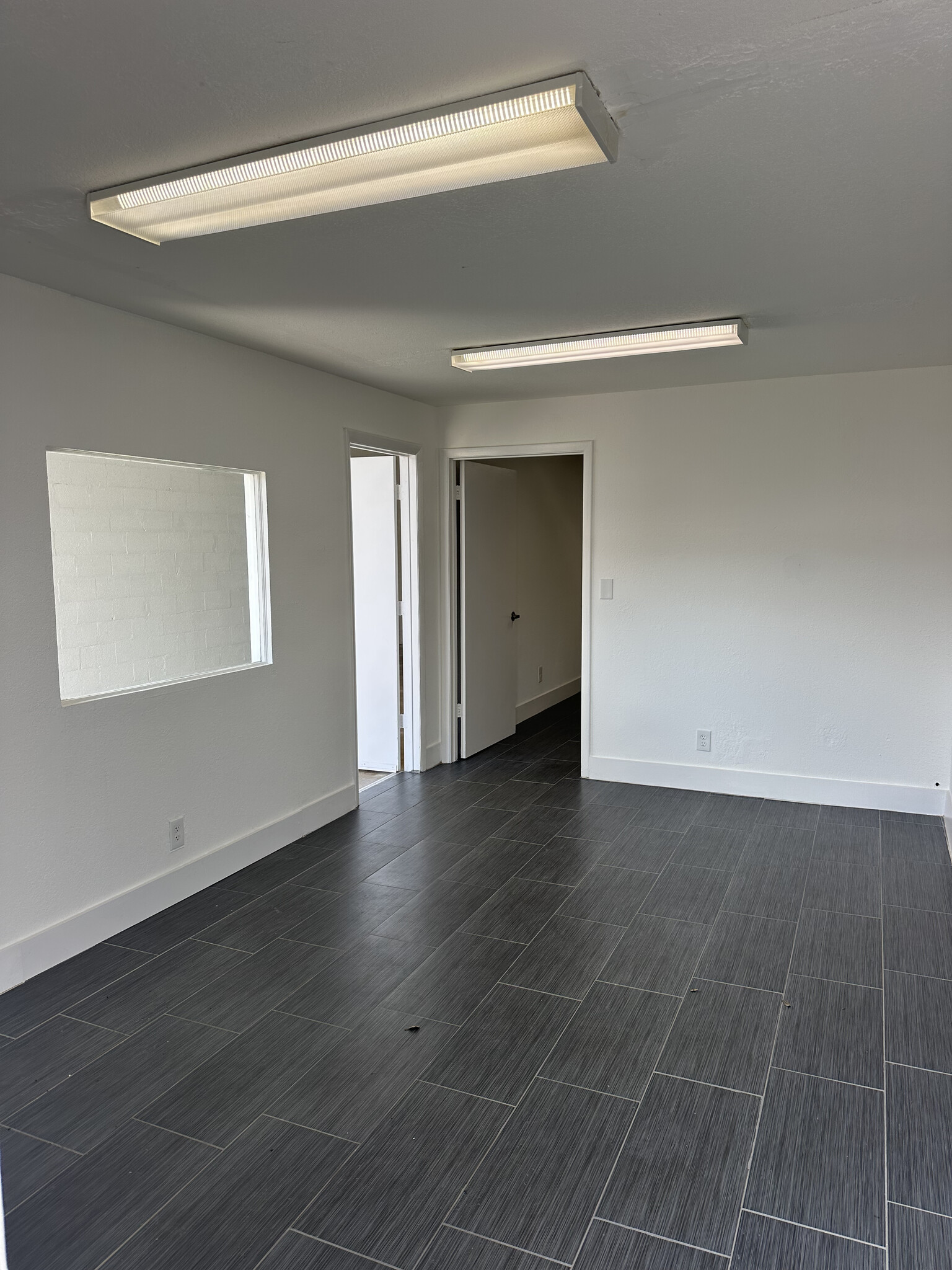 5220-5296 NW 163rd St, Miami Lakes, FL to rent Building Photo- Image 1 of 2