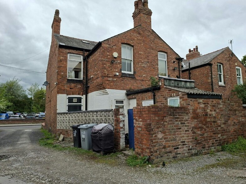 31 Tatton St, Knutsford to rent - Building Photo - Image 3 of 10