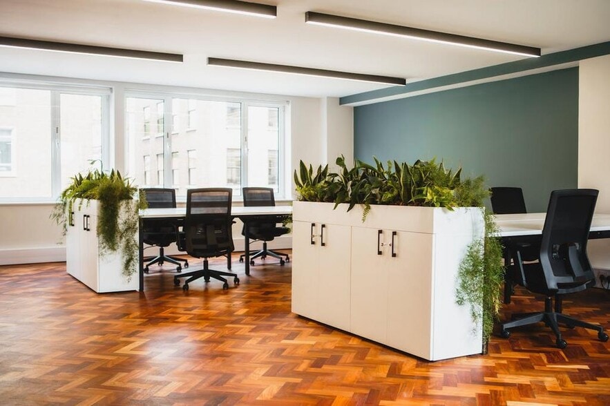 307-308 High Holborn, London to rent - Interior Photo - Image 2 of 38