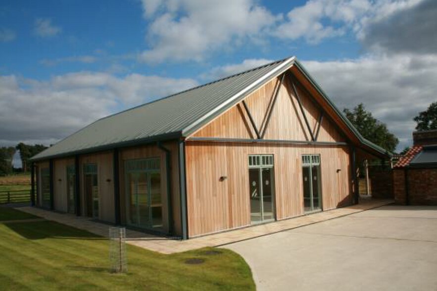 Hawkhills Estate, Easingwold to rent - Building Photo - Image 3 of 5