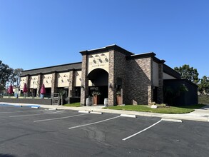 18380-18450 Brookhurst St, Fountain Valley, CA for rent Building Photo- Image 1 of 9