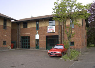 More details for 3-4 Hurlands Business Ctr, Farnham - Light Industrial for Rent