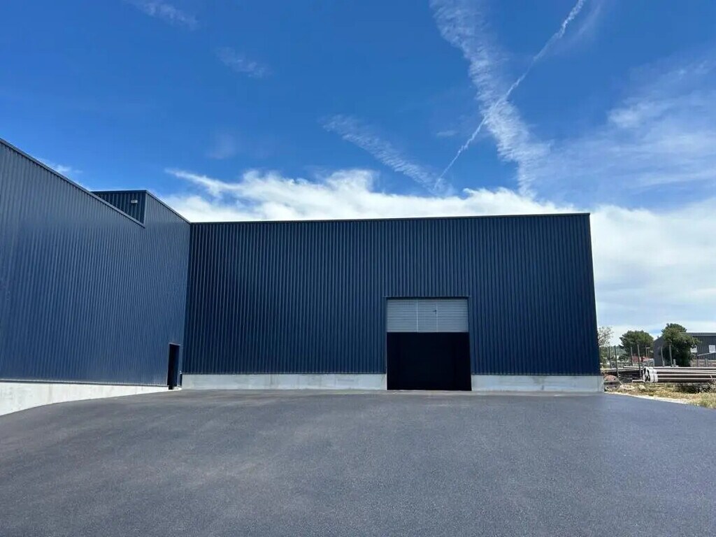 Location Entrepôt 500 m² - Photo 1