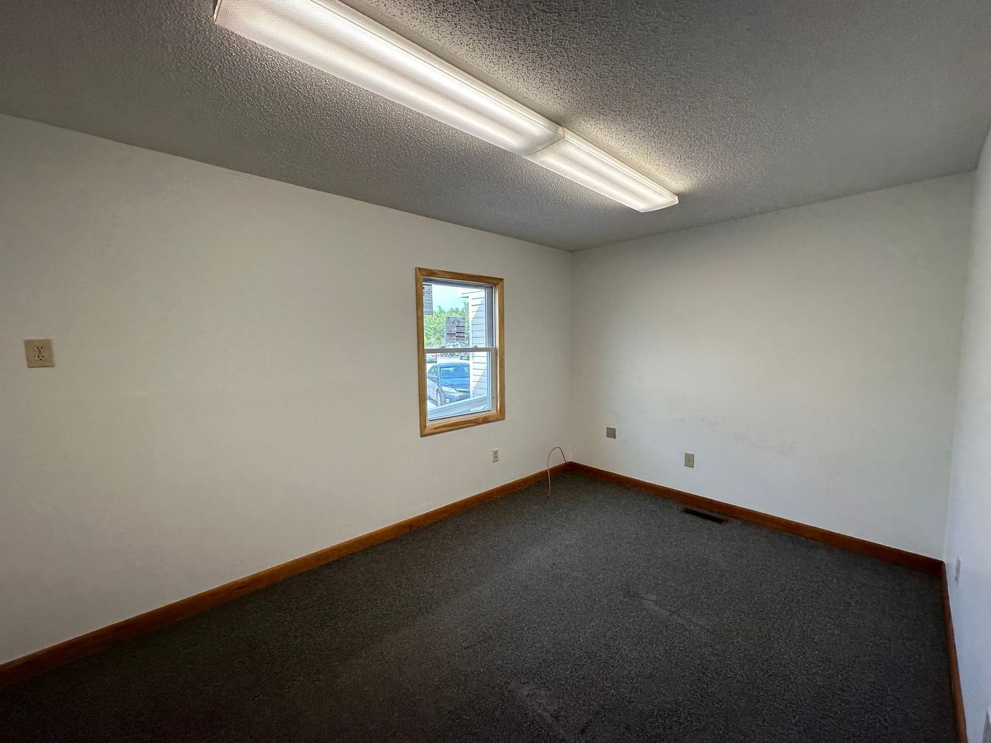 934 W Kitty Hawk Rd, Kitty Hawk, NC to rent Building Photo- Image 1 of 3