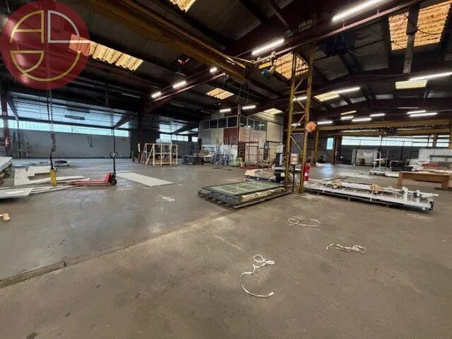 Industrial in Tournefeuille to rent - Building Photo - Image 2 of 10