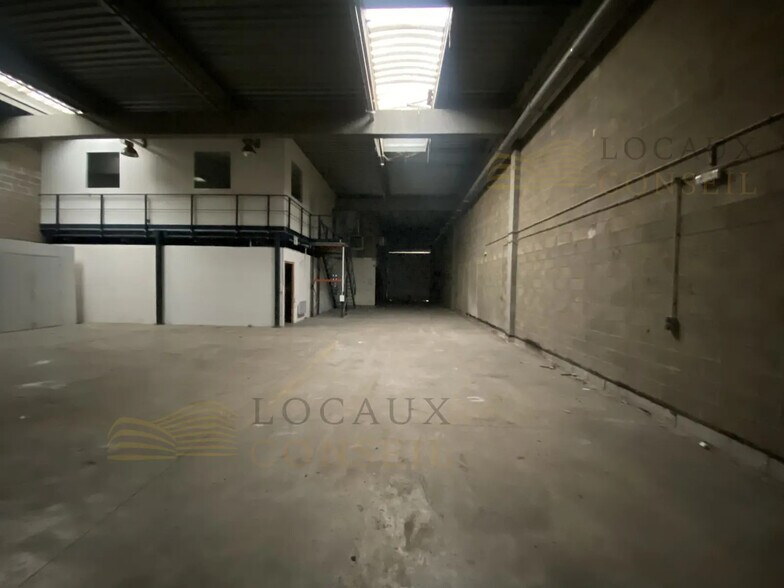 Light Industrial in Bezons to rent - Interior Photo - Image 3 of 6