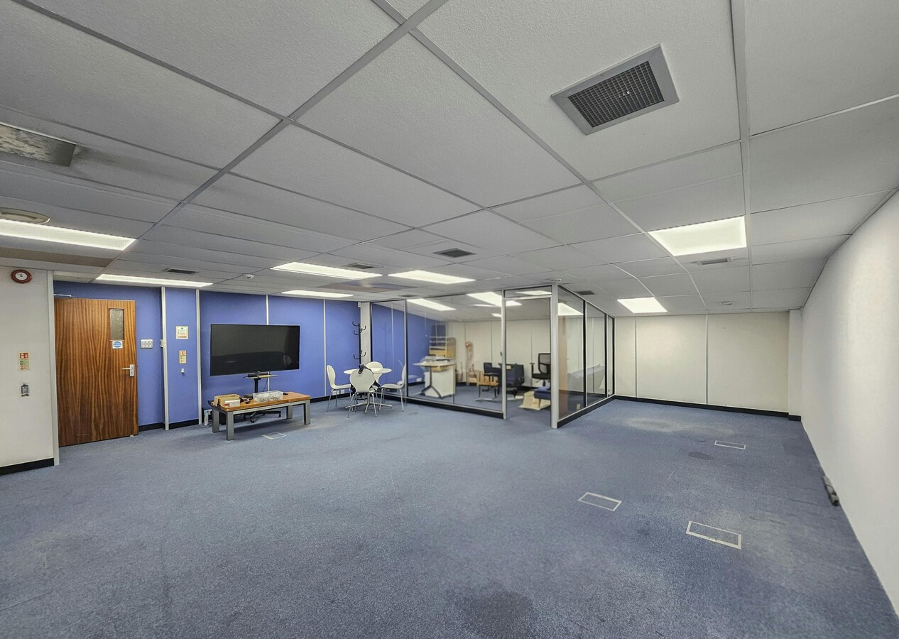 Dalmeyer Rd, London, LND NW10 2XA - Unit 7 - - Interior Photo - Image 1 of 3