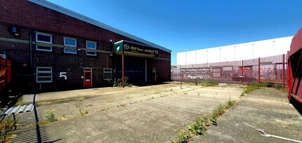 Meridian Trading Estate, Lombard Wall, London for rent Building Photo- Image 2 of 17