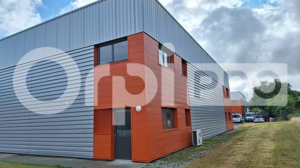 Vente Local d'activités 372 m² - Photo 1