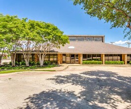 1903 Stadium Oaks Ct, Arlington, TX for rent Building Photo- Image 1 of 9