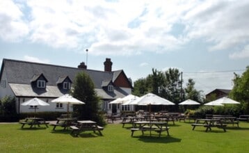 Threshers Bush, Harlow to rent Building Photo- Image 2 of 6