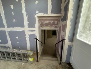 2 Grove Park Rd, London to rent Interior Photo- Image 2 of 6