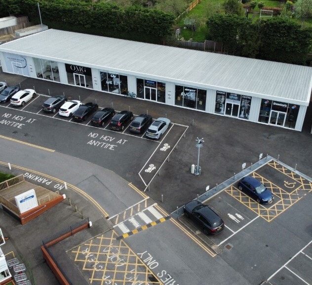 Albert Bygrave Retail Park portfolio of 3 properties for sale on LoopNet.co.uk - Aerial - Image 3 of 5