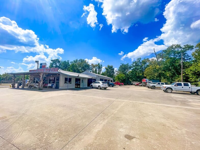 1055 N Main St, Vidor, TX for sale - Building Photo - Image 1 of 3