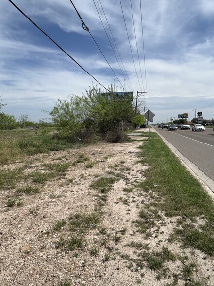 4681 US 83 hwy, Rio Grande City, TX for sale - Primary Photo - Image 1 of 4