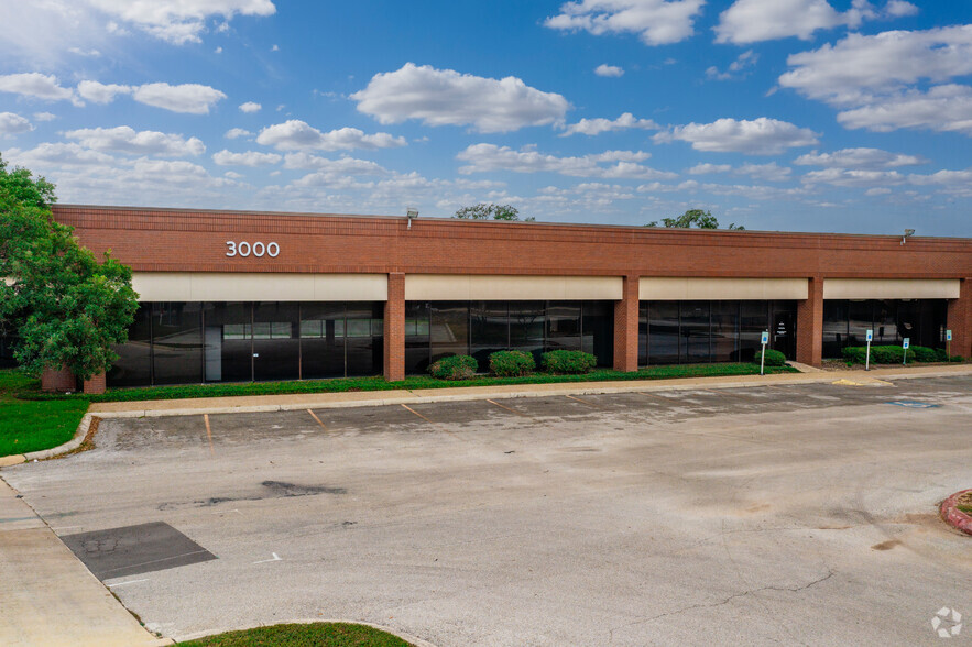 11330 W Interstate 10, San Antonio, TX for sale - Primary Photo - Image 1 of 1