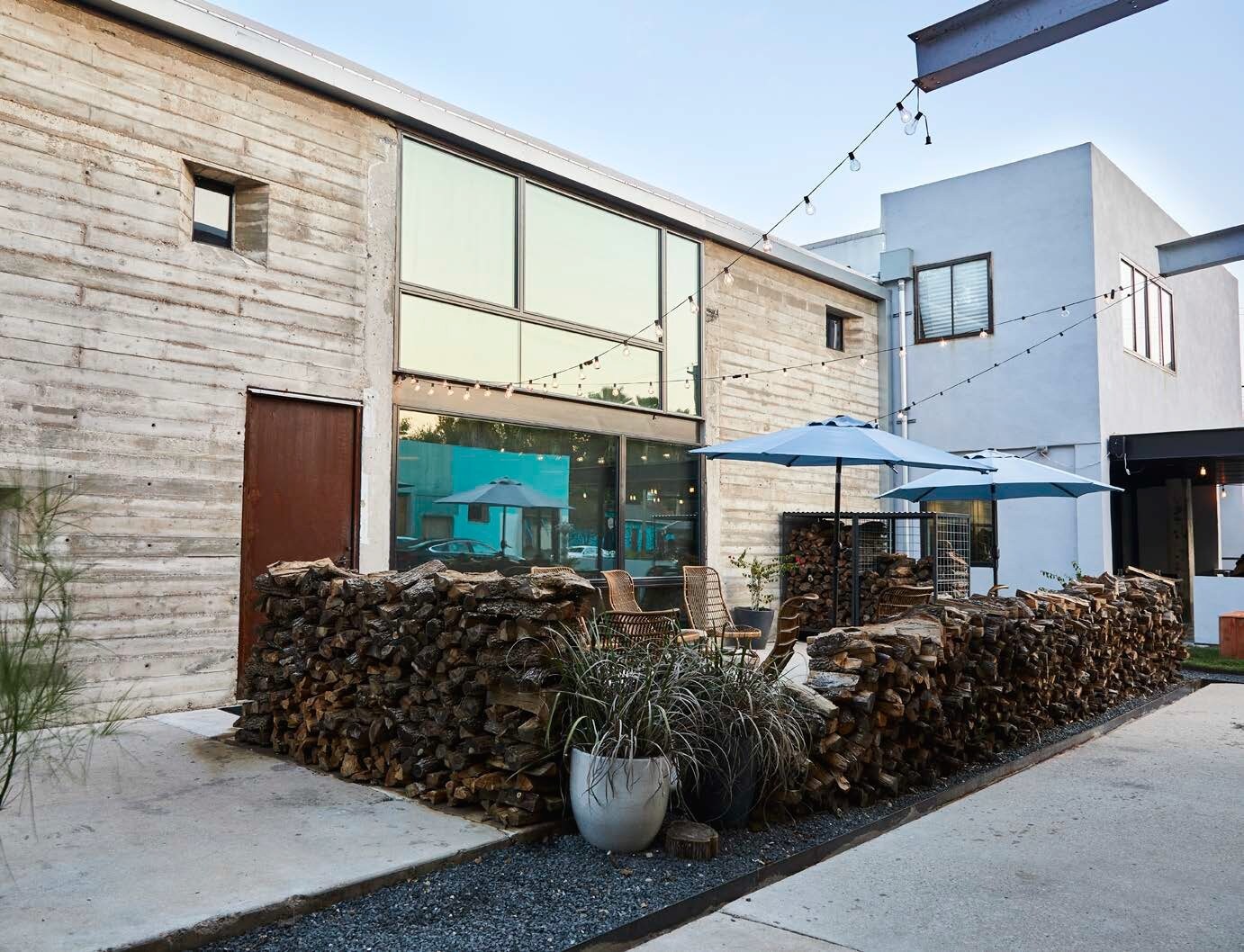 2400 E Cesar Chavez St, Austin, TX to rent Building Photo- Image 1 of 17