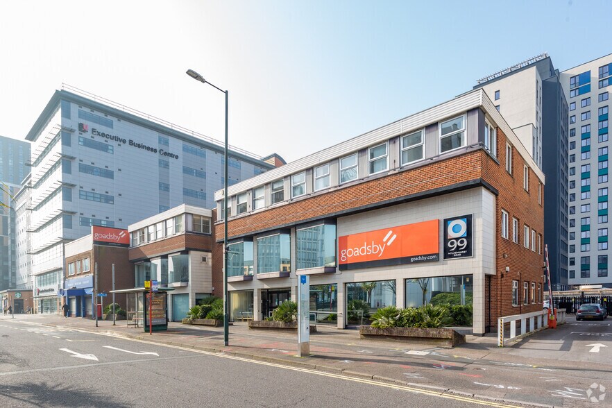 99-101 Holdenhurst Rd, Bournemouth for sale - Primary Photo - Image 1 of 4