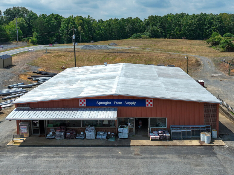 16103 S Constitution Rt, Scottsville, VA for sale - Building Photo - Image 3 of 13