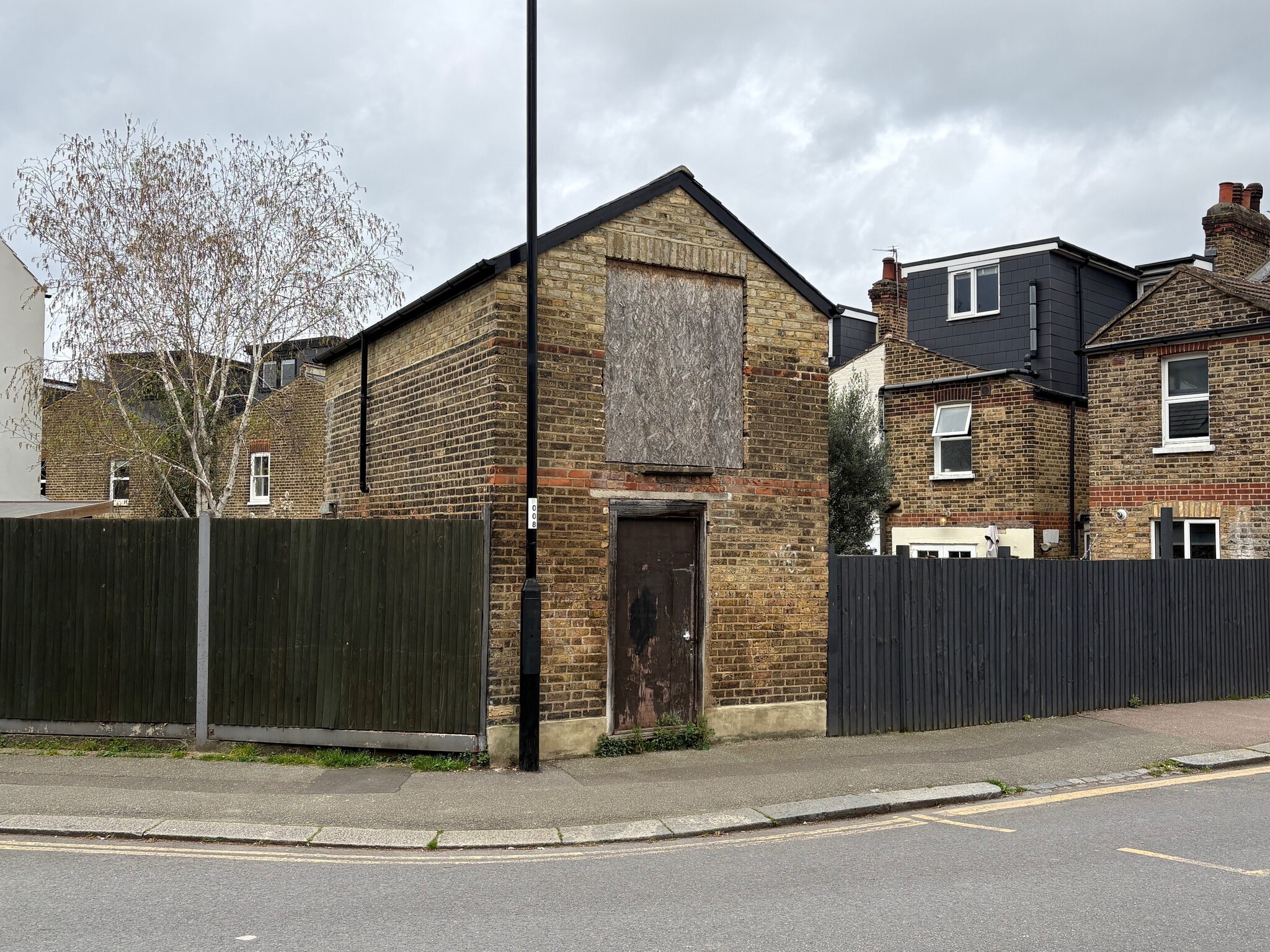 68b Fernbrook Road, London for sale Primary Photo- Image 1 of 5