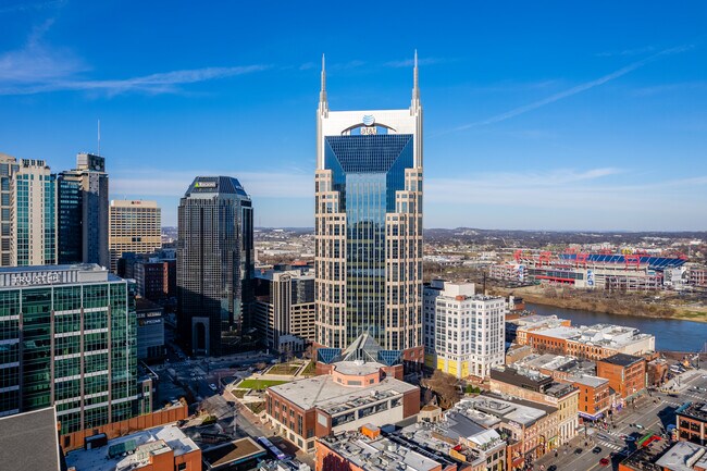 More details for 333 Commerce St, Nashville, TN - Office, Office / Retail to Rent