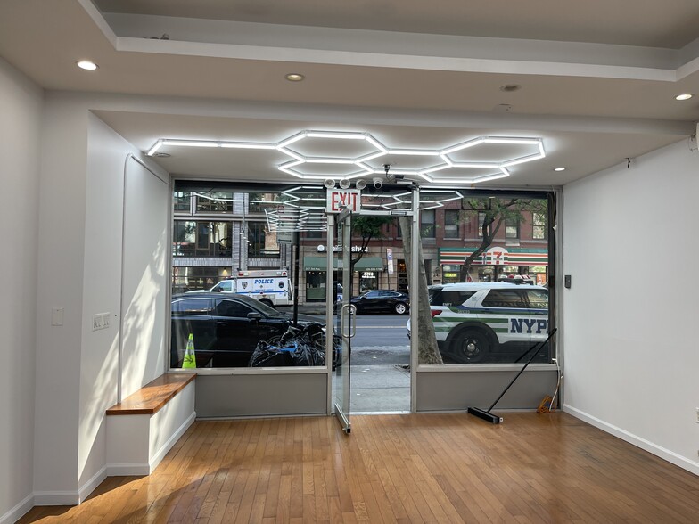 250 3rd Ave, New York, NY for rent - Building Photo - Image 1 of 9