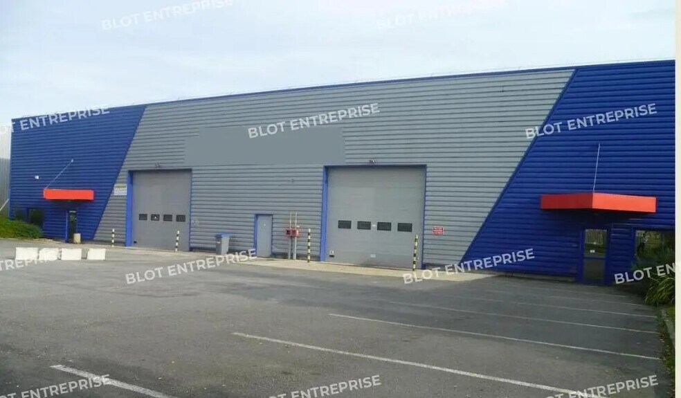 Office in Saint-Herblain to rent - Building Photo - Image 1 of 8