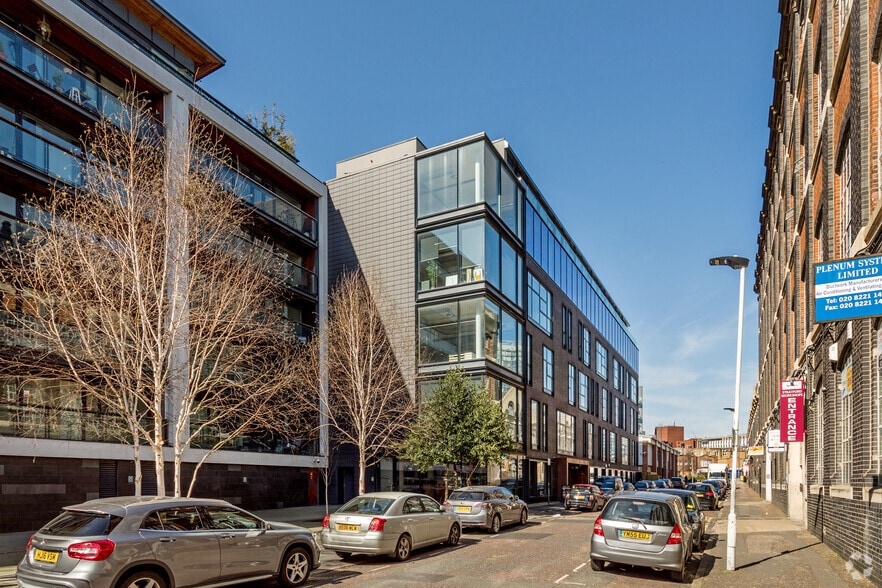 Burford Rd, London to rent - Building Photo - Image 3 of 19