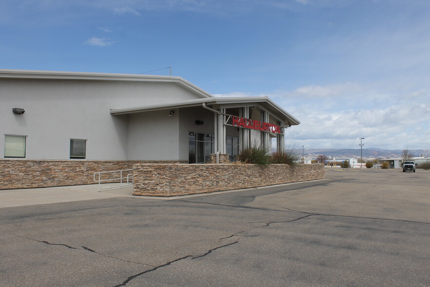 1175 E 2000 S, Vernal, UT for sale - Primary Photo - Image 1 of 1